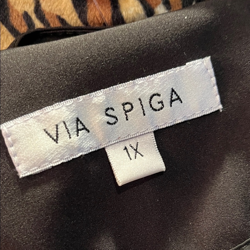 Via Spiga Black Trench Coat with Leopard Print Lining - Picture 6 of 8